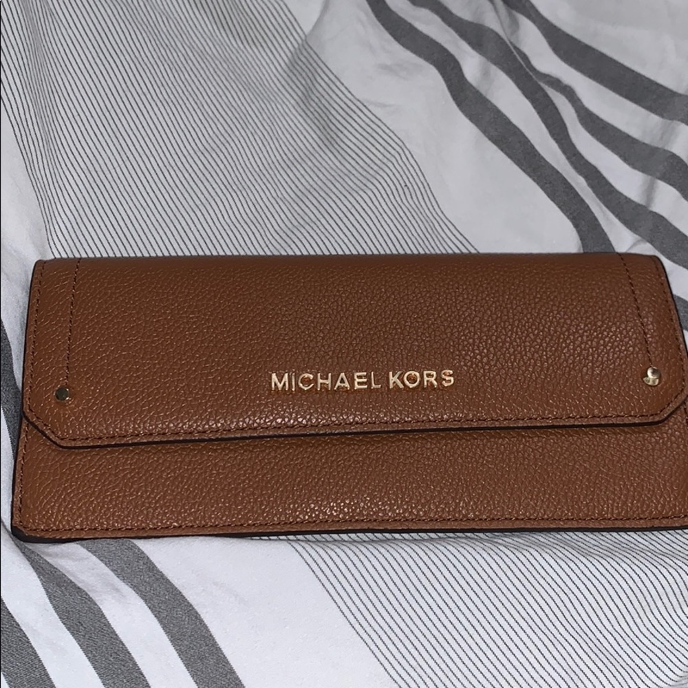 Micheal kors wallet